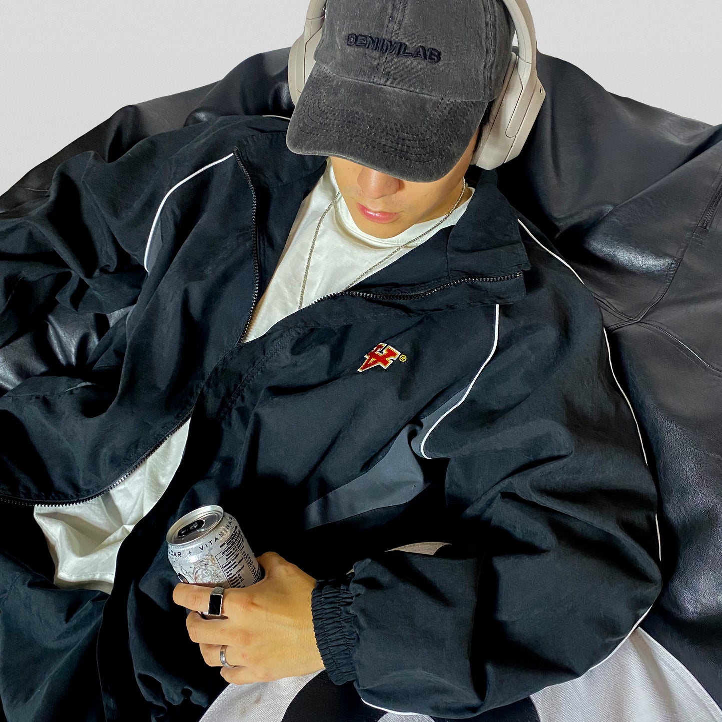 High R. Jacket | Black and Gray